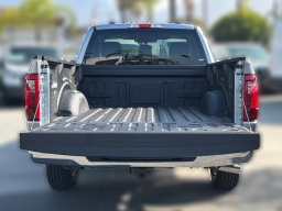 Ford F-150 XL 2WD Reg Cab 6.5' Box 2026