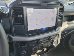 Ford F-150 XL 2WD Reg Cab 8' Box 2026