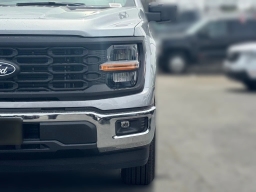 Ford F-150 XL 2WD Reg Cab 8' Box 2026