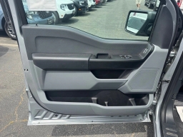 Ford F-150 XL 2WD Reg Cab 8' Box 2026