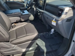 Ford Super Duty F-250 SRW XLT 4WD Reg Cab 8' Box 2026