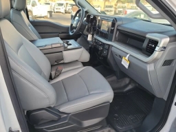 Ford Super Duty F-350 SRW XL 2WD Reg Cab 8' Box 2025