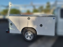 Ford Super Duty F-350 SRW XL 2WD Reg Cab 8' Box 2025