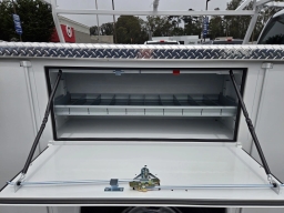 Ford Super Duty F-350 SRW XL 2WD Reg Cab 8' Box 2026