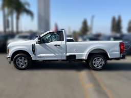 Ford Super Duty F-350 SRW XLT 2WD Reg Cab 8' Box 2026