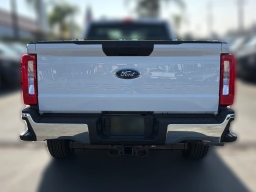 Ford Super Duty F-350 SRW XLT 2WD Reg Cab 8' Box 2026