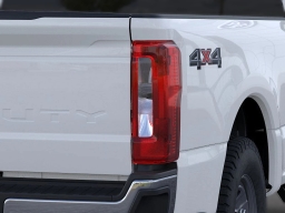 Ford Super Duty F-350 SRW XL 4WD Reg Cab 8' Box 2026
