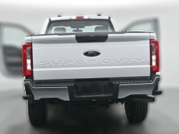 Ford Super Duty F-350 SRW XL 4WD Reg Cab 8' Box 2026