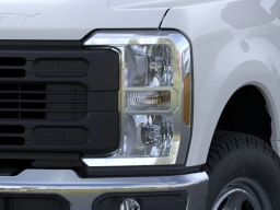 Ford Super Duty F-350 SRW XLT 4WD Reg Cab 8' Box 2026