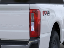 Ford Super Duty F-350 SRW XLT 4WD Reg Cab 8' Box 2026