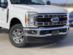 Ford Super Duty F-350 SRW XLT 4WD Reg Cab 8' Box 2025