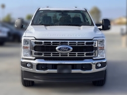 Ford Super Duty F-350 SRW XLT 4WD Reg Cab 8' Box 2025