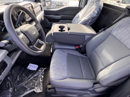 Ford Super Duty F-350 SRW XLT 4WD Reg Cab 8' Box 2025