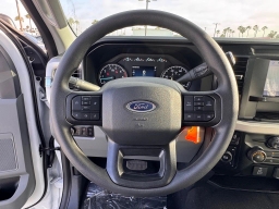 Ford Super Duty F-350 SRW XLT 4WD Reg Cab 8' Box 2025