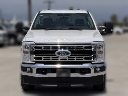 Ford Super Duty F-350 SRW XLT 4WD Reg Cab 8' Box 2025
