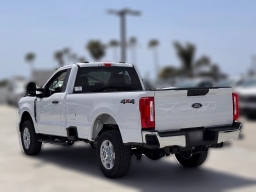 Ford Super Duty F-350 SRW XLT 4WD Reg Cab 8' Box 2025