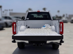 Ford Super Duty F-350 SRW XLT 4WD Reg Cab 8' Box 2025