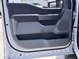 Ford Super Duty F-350 SRW XLT 4WD Reg Cab 8' Box 2025