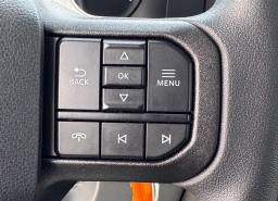 Ford Super Duty F-350 SRW XLT 4WD Reg Cab 8' Box 2025