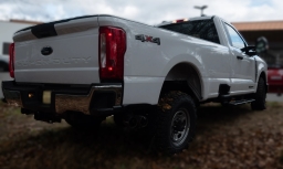 Ford Super Duty F-350 SRW XL 4WD Reg Cab 8' Box 2026