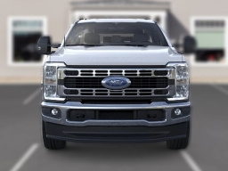 Ford Super Duty F-350 SRW XLT 4WD Reg Cab 8' Box 2026