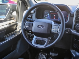 Ford F-150 Lightning XLT 4WD SuperCrew 5.5' Box 2025