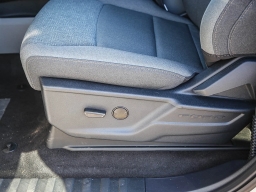 Ford F-150 Lightning XLT 4WD SuperCrew 5.5' Box 2025
