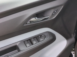 Chevrolet Bolt LT FWD 4dr 2027