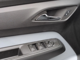 Chevrolet Bolt LT FWD 4dr 2027