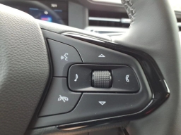 Chevrolet Bolt RS FWD 4dr 2027