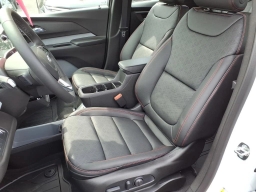 Chevrolet Bolt RS FWD 4dr 2027