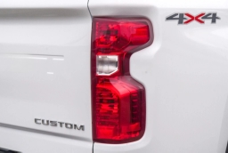 Chevrolet Silverado 2500HD Custom 4WD Crew Cab 159" 2026