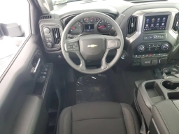 Chevrolet Silverado 2500HD Custom 4WD Crew Cab 172" 2026