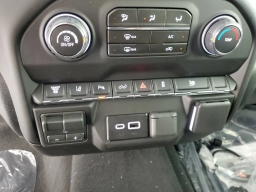 Chevrolet Silverado 2500HD Custom 4WD Crew Cab 172" 2026
