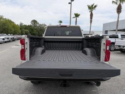 Chevrolet Silverado 2500HD Custom 4WD Crew Cab 159" 2026