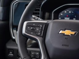 Chevrolet Silverado 2500HD LT 4WD Crew Cab 159" 2026