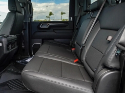 Chevrolet Silverado 2500HD LT 4WD Crew Cab 159" 2026