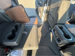 Chevrolet Silverado 3500HD High Country 4WD Crew Cab 159" 2026