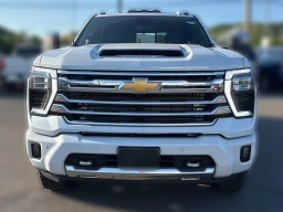 Chevrolet Silverado 3500HD High Country 4WD Crew Cab 159" 2026