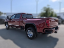 Chevrolet Silverado 3500HD High Country 4WD Crew Cab 172" 2026