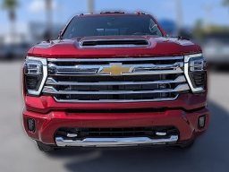 Chevrolet Silverado 3500HD High Country 4WD Crew Cab 172" 2026