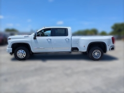 Chevrolet Silverado 3500HD High Country 4WD Crew Cab 172" 2026