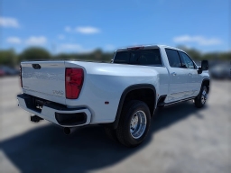 Chevrolet Silverado 3500HD High Country 4WD Crew Cab 172" 2026