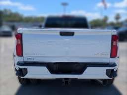 Chevrolet Silverado 3500HD High Country 4WD Crew Cab 172" 2026