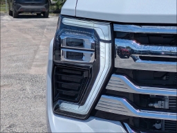 Chevrolet Silverado 3500HD High Country 4WD Crew Cab 172" 2026