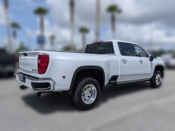 Chevrolet Silverado 3500HD High Country 4WD Crew Cab 172" 2026