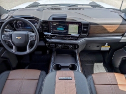 Chevrolet Silverado 3500HD High Country 4WD Crew Cab 172" 2026