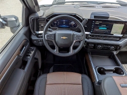 Chevrolet Silverado 3500HD High Country 4WD Crew Cab 172" 2026