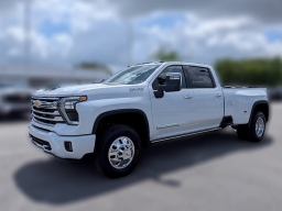 Chevrolet Silverado 3500HD High Country 4WD Crew Cab 172" 2026