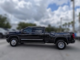 Chevrolet Silverado 3500HD High Country 4WD Crew Cab 172" 2026